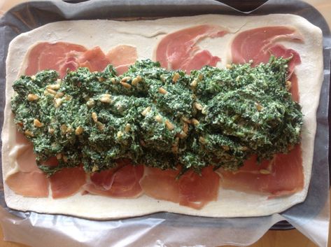 Quick And Easy Supper, Easy Supper Recipes, Serrano Ham, Spinach Ricotta, Ham Recipes, Recipe Using, The Oven, Ricotta, Coming Out