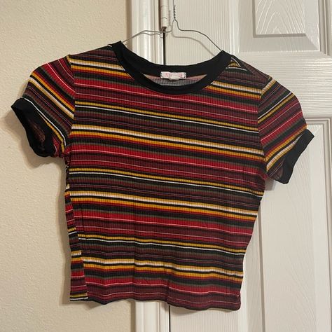 Colorful stripped strechy shirt top Short Sleeve Striped Shirt Outfits, Aesthetic Striped Shirt, 60s Womens Fashion Casual, Coraline Striped Shirt, Striped Clothes Aesthetic, Striped Shirts Aesthetic, 1970s Shirts Women, Retro Stripes Outfit, 90s Fashion Tops