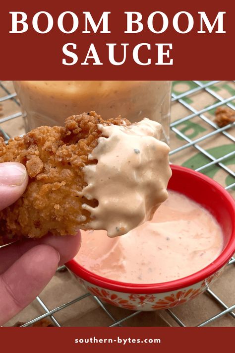 Boom Boom Sauce is a slightly sweet, slightly spicy, and all-around delicious dipping sauce. It takes less than five minutes to prepare and will be an excellent addition to every meal. Spicy Chicken Bites, Boom Sauce, Boom Boom Sauce, Chicken Wing Dip, Canes Sauce, Creamy Dipping Sauce, Dipping Sauces For Chicken, Spicy Dipping Sauce, Chicken Wing Sauces