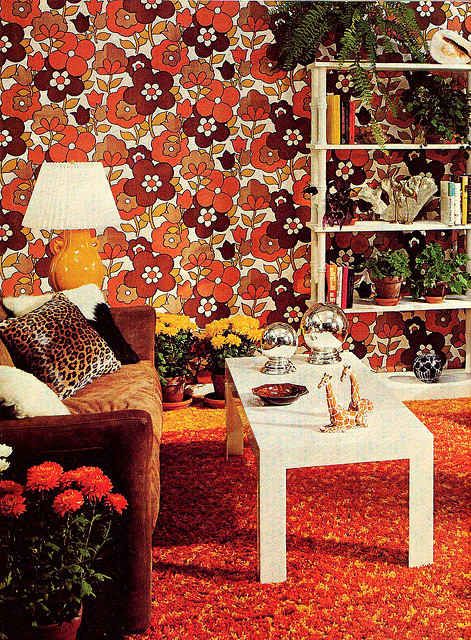 This Wallpaper From The '60s And '70s Will Make You Want To Redecorate Now - BuzzFeed 70s Bedroom, Retro Rooms, Retro Apartment, 70s Interior, 1970s Decor, 70s Home, 70s Decor, 70s Home Decor, Vintage Interior Design