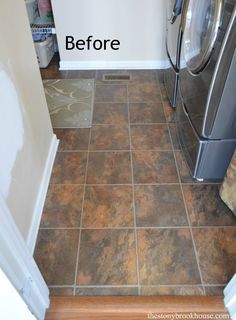 Painting & Stenciling Vinyl Flooring - The Pros & Cons Painting Bathroom Countertops, Vinyl Bathroom Flooring, Painting Linoleum Floors, Paint Linoleum, Farmhouse Kitchen Flooring, Painted Vinyl Floors, Laminate Tile Flooring, Vinyl Flooring Bathroom, Sheet Vinyl Flooring