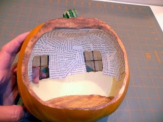 that artist woman: How to do a Halloween Miniature Scene Miniature Halloween Scenes, Pumpkin Dioramas, Groovy Crafts, Paper Suitcase, Pumpkins Decorated, Pumpkin Diorama, Creepy Crafts, Diy Paper Mache, Pumpkin Fairy House