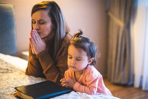 Here are five ways you can help parents succeed in their biggest responsibility: leading their children to love and serve Jesus for a lifetime. Intimacy With God, Prayer For Love, Throne Of Grace, Simple Prayers, Understanding The Bible, Faith Walk, Family Worship, Nothing To Fear, Bible Reading Plan