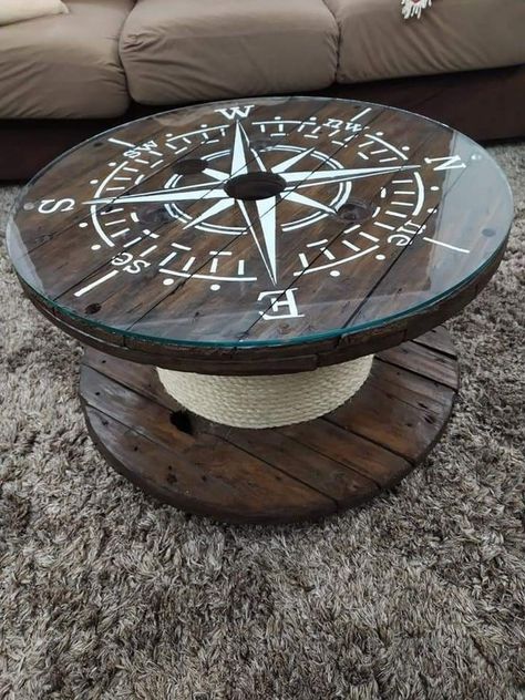 Wooden Spool Tables, Wooden Spool Projects, Spool Furniture, Spool Tables, Deco Marine, Wood Spool, Diy Wooden Projects, Diy Home Decor Ideas, Wooden Spools