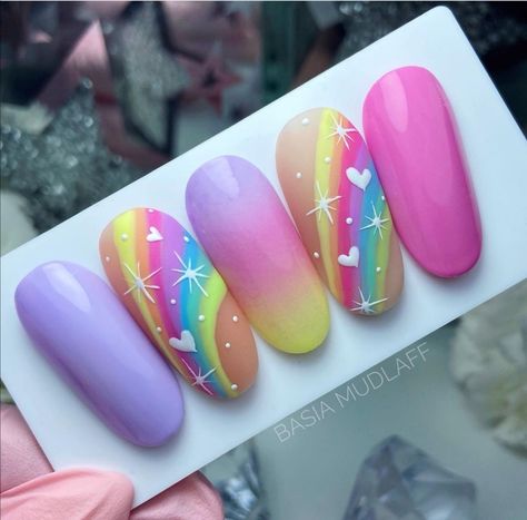 Nails Arcoiris, Nail Designs Rainbow, Rainbow Nails Designs, Cute Rainbow Nails, Rainbow Nail Ideas, Cute And Easy Nails, Pride Nail Art, Nail Art Rainbow, Unicorn Nails Designs