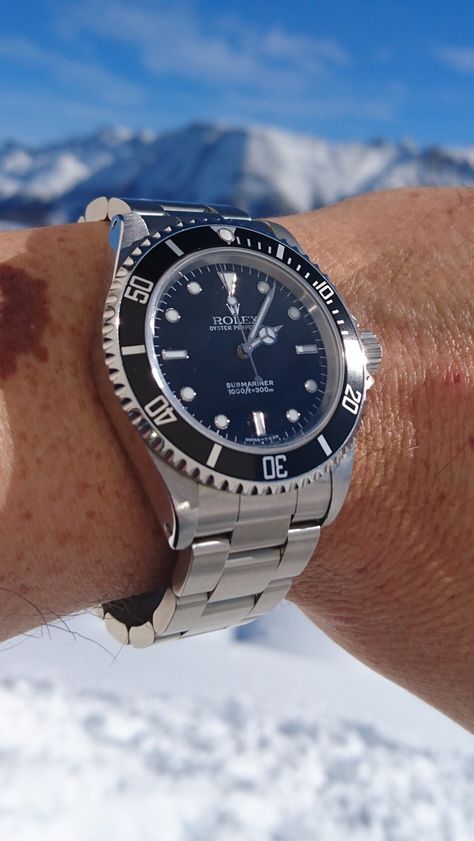 Tudor Black Bay Blue, Rolex Submariner Black, Stylish Watches Men, Rolex Tudor, Rolex Submariner No Date, Submariner Date, Rolex Oyster Perpetual, Stylish Watches, Rolex Submariner