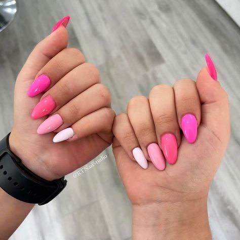 All Different Pink Nails, Different Colour Pink Nails, Different Shade Of Pink Nails, Different Shades Of Pink Nails Acrylic, Different Pink Nails Shades, Pink Shades Nails, Different Shades Of Pink Nails, Shades Of Pink Nails, Beach Gel Nails