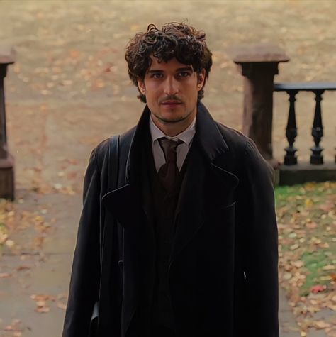 #LittleWoman Period Piece Men, Period Drama Men, Dorian Grey, Louis Garrel, Women Costumes, Women Aesthetic, Wuthering Heights, Little Women, The Secret History