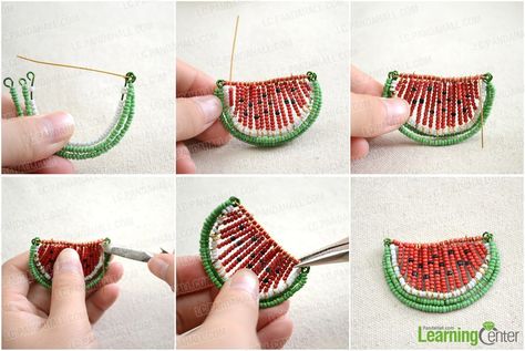 Add the red and black units Bead Watermelon, Bead Necklace Tutorial, Watermelon Jewelry, Watermelon Necklace, Watermelon Seed, Beaded Necklace Tutorial, Summer Diy Projects, Beaded Necklace Patterns, Watermelon Seeds