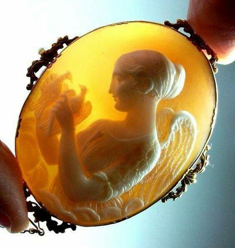 Cameo Jewelry, Vintage Cameo, Cameo Brooch, Ring Antique, Victorian Jewelry, Vintage Jewels, Antique Jewellery, Vintage Jewellery, Antique Style