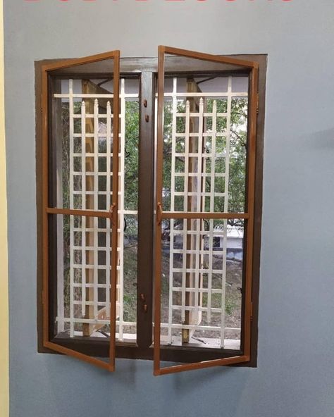 Gate With Window, Mosquito Net Window, Window Mosquito Net, Steel Grill Design, Net Door, Grill Gate, House Window Design, Metal Doors Design, Iron Windows