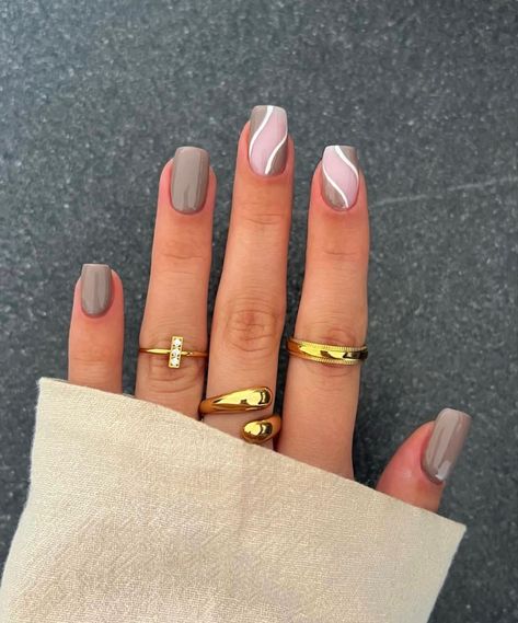 Square Nail Designs, Short Square Nails, Simple Gel Nails, Lines On Nails, Casual Nails, Neutral Nails, Fall Nail, Cozy Vibes, Nail Inspiration