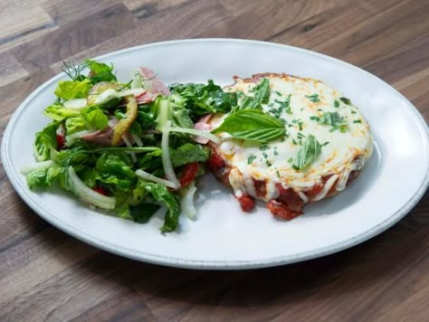 Recipe of the Day: Rachael's Chicken Patty Parm with Salami Salad | This quick chicken Parm is the marriage of classic Italian and good old American burgers. Serve homemade, oven-roasted chicken patties on Italian rolls with sauce and cheese. What could be better? Recipe For Chicken Parmesan, Salami Salad, Chicken Patty, Rachael Ray Recipes, Sunday Dinners, Recipe For Chicken, Parmesan Recipes, Rachel Ray, Chicken Patties