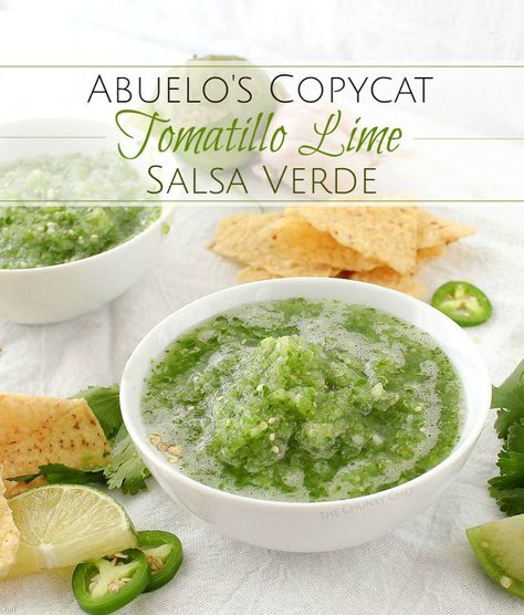 Copycat Abuelo's Tomatillo Salsa | The Chunky Chef (http://thechunkychef.com) | This copycat of Abuelo's tomatillo salsa is so close, you'll think you're actually at the restaurant! Bright and fresh, this salsa is a "must try"! Abuelos Green Salsa Recipe, Lime Salsa Recipe, Abuelos Copycat Recipes, Pineapple Tomatillo Salsa, Fresh Tomatillo Salsa, Fresh Green Salsa Recipe, Tropical Salsa, Green Salsa Recipe, Filet Mignon Chorizo