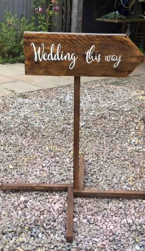 Freestanding Wedding Decorations, Free Standing Wedding Decorations, Directional Wedding Signs, Arrow Signage, Wedding Direction Signs, Post Prom, Welcome To Our Wedding Sign, Wedding Directions, Arrow Sign