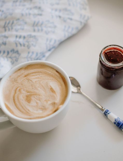 raspberry coffee syrup - raspberry latte Raspberry Coffee Syrup, Raspberry Latte, Raspberry Coffee, Coconut Syrup, Frozen Raspberries, Lavender Syrup, Raspberry Coconut, Raspberry Syrup, Coffee Syrup