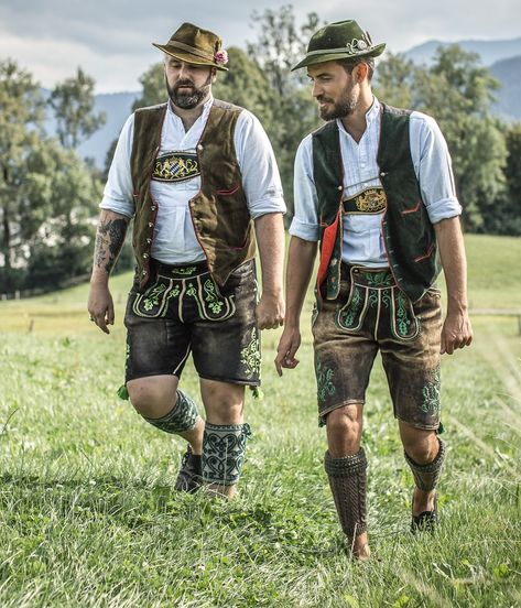 Oktoberfest Attire, Outfit Mann, Octoberfest Outfits, German Traditional Clothing, Oktoberfest Hat, German Traditional Dress, Bavarian Outfit, Lederhosen Outfit, Oktoberfest Outfits