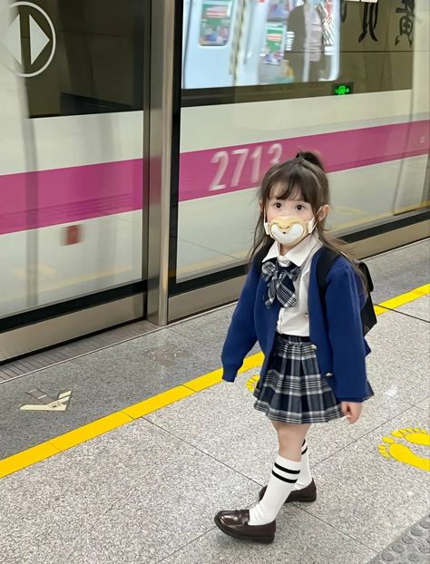 Kindergarten Uniform, Korean Uniform, Best School Uniform, School Uniforms, Dresses Kids Girl, School Fun, Kids Dress, Kindergarten, Ootd