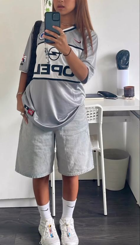 Pakaian Hipster, Streetwear Fits, Outfit Inspo Casual, Neue Outfits, Tomboy Outfits, Looks Street Style, Streetwear Fashion Women, Mode Inspo, Tomboy Fashion