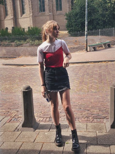 Grunge, docs, outfit, ootd, style, 80s, denim skirt, cami top Grunge Pencil Skirt Outfits, 80s Denim Skirt Outfit, 80s Outfits Skirt, Summer Outfits 80s Style, Summer Outfits 80s, 80s Skirt Outfit, Black Jean Skirt Outfit, 80s Denim Skirt, Docs Outfit