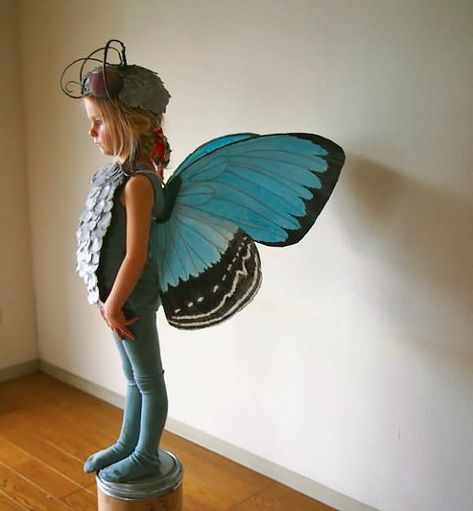 DIY "Insect Family" Costume Series by The Cardboard Collective Blue Butterfly Wings, Baby Kostüm, Butterfly Costume, Handmade Charlotte, Animal Costumes, Kids Dress Up, Costume Collection, Family Costumes, Family Halloween Costumes