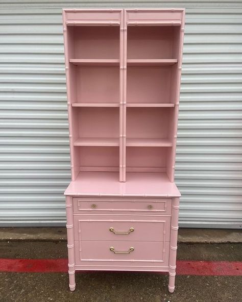 Nicki & Chad~The Lacquerers🌈 on Instagram: "🌸AVAILABLE NOW🌸 Thomasville Allegro Faux Bamboo Bachelors Chest w/ Hutch Lacquered in Pale Rose 30 x 19 x 75 Message for Pricing & Availability 📱🗣#mizzyandluxe #lakehighlandsdallas #buylocal #furnituremakeover #vintagestyle #vintagedecor #curatedcool #dallas #highlandpark #universitypark #smallbusiness #savingfurnitureindfw #upcycledfurniture #brightcolors #rainbowcolors #prestonhollow #lakewood #retro #paintedfurniture #sherwinwilliams #fauxbambo Artsy Bedroom, Bachelors Chest, Bamboo Furniture, Buy Local, Hand Painted Furniture, Faux Bamboo, Upcycled Furniture, Sherwin Williams, Hutch