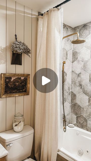 Kristina Evans on Instagram: "Hang your shower curtain to the ceiling! I love the different look this gave me bathroom! I have 8’ ceilings for reference. Comment “bathroom” and I’ll send ya all the links to my bathroom items! 
.
.
#organicmodern #modernhome #amazonfinds #earthytones #earthydecor #modernorganic #bathroomdesign #ltkhome" Showers With Curtains Instead Of Door, Small Bathroom Inspiration, Mountain Condo, Earthy Decor, Ceiling Curtains, Plastic Curtains, Plastic Shower Curtain, Cleaning Curtains, Bath Curtain