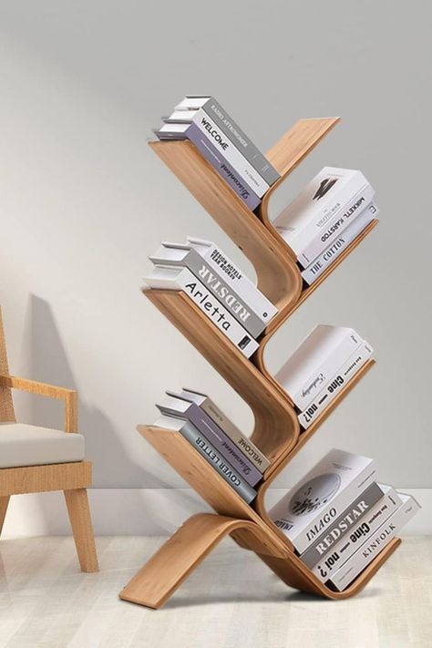 Japandi Bookshelf, Artistic Bookshelves, Bookshelf Creative, Bookshelf Bedroom, Weird Furniture, Shelves Display, Tree Bookshelf, Japan Home, Modern Bookshelf