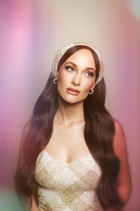 Kasey Musgraves Aesthetic, Kacey Musgraves Aesthetic, Kacy Musgraves, Kacey Musgraves, Women In Music, Country Artists, 2 Colours, Singers, Brown Hair