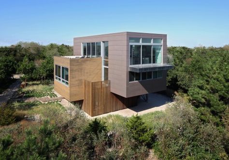 Love the 3 different textures and materials used for the exterior. Simple & clean shape too. Rectilinear Forms, Raised House, Contemporary Home Interior, Fire Island, Island House, House Fire, House Architecture, Modern Houses, Beach Walk