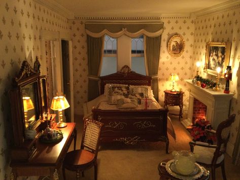 Victorian Dollhouse Interior, Dolls House Interiors, Miniature Rooms, Dream House Rooms, Aesthetic Rooms, Dreamy Room, Vintage Interior, Bloxburg House, Cozy Room