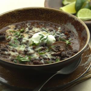 ACE Fit | Slow-Cooker Black Bean-Mushroom Chili Mushroom Chili, Chicken Lentil, Moms Recipes, Slow Cooker Black Beans, Quinoa Bowls, Inflammatory Recipes, Spiced Chicken, Lentil Dishes, Dump Dinners