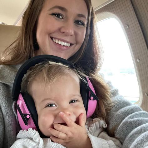 Is Jana Duggar Courting Pilot Stephen Wissmann? See Clues | In Touch Weekly Jana Duggar, 19 Kids And Counting, 19 Kids, Playing Piano, Clue, Nebraska, Games To Play, Piano, Baby Face