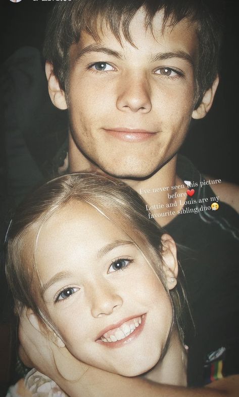 Felicite Tomlinson, One Direction Drawings, Tomlinson Family, Lottie Tomlinson, One Direction Images, One Direction Louis, Niall And Harry, Harry And Louis