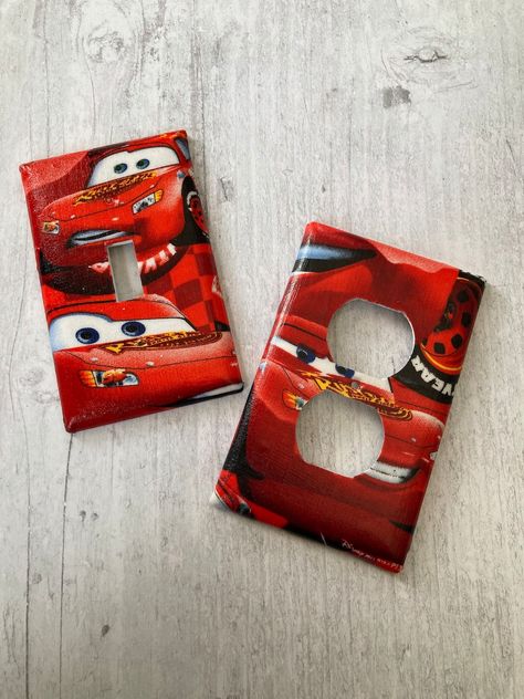 Disney Cars Light Switch Cover Outlet Cover Lightening Mcqueen - Etsy Disney Cars Bedroom Decor, Glenn Mcqueen, Lightning Mcqueen Bedroom, Disney Cars Room, Disney Cars Bedroom, برق بنزين, Cars Bedroom Decor, Car Themed Bedrooms, Dinosaur Light