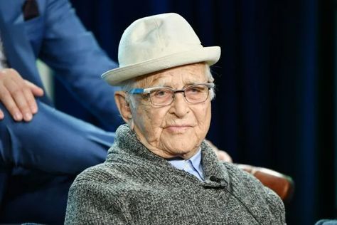 Hollywood remembers Norman Lear Benjamin Zephaniah, Norman Lear, Boat Hat, Sanford And Son, Emotional Messages, American Comedy, Star Watch, Academy Award Winners, All In The Family