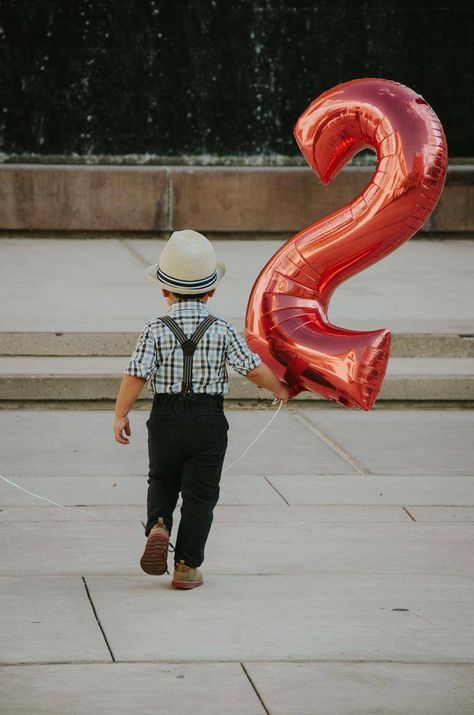 3 Year Pictures, 2 Year Bday Photo Shoot, 2 Year Baby Boy Photoshoot, Baby Boy 2nd Birthday Photoshoot Ideas, Two Year Old Birthday Picture Ideas, 2yrs Old Photoshoot, Two Yr Old Photoshoot, Outdoor Two Year Old Pictures, Birthday Photoshoot Ideas Boys