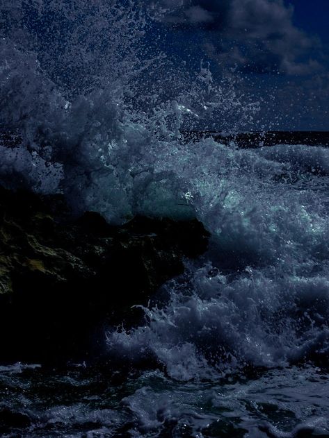 Scary Ocean, Dark Beach, Nautical Aesthetic, Sea Aesthetic, Water Aesthetic, Ocean Wallpaper, North Sea, Sea Ocean, Deep Sea