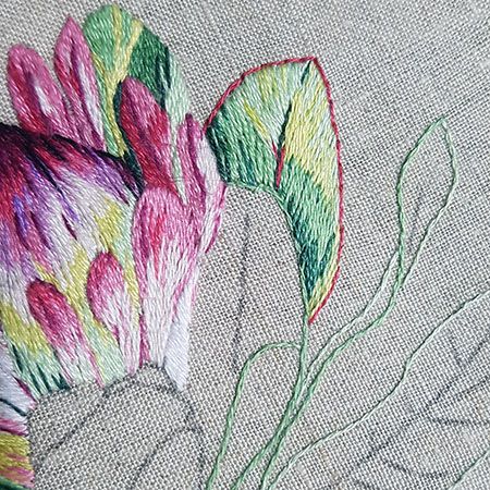 Protea Embroidery Pattern, Protea Embroidery, Dimensional Embroidery, Circular Weaving, Brazilian Embroidery Stitches, Needle Painting, Jacobean Embroidery, Embroidery Cushion, Embroidery Hoop Crafts