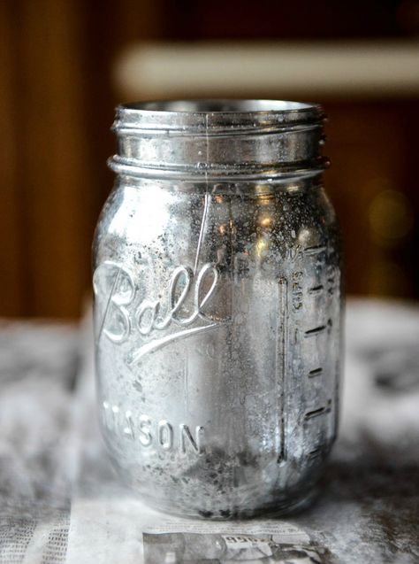 DIY vintage mirror metallic mason jars add a homemade touch to your decor I howsweeteats.com Diy Vintage Mirror, Jars Diy, Mason Jar Projects, Vase Diy, Mason Jar Ideas, Centerpieces Diy, Ball Mason Jars, Jar Ideas, Wedding Centerpieces Diy