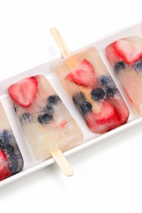 Prosecco Popsicles, Frozen Champagne, Champagne Popsicles, Popsicle Cocktail, Alcoholic Popsicles, Boozy Popsicles, Oatmeal Toppings, Savory Oatmeal, Labor Day Holiday