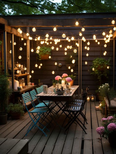 String Light Terrasse – Nymphs Small Back Deck Ideas Decor, String Lights Home, Simple Patio Ideas On A Budget, Small Pergola Ideas, Pergola Patio Decor Ideas, Patio With String Lights, Mediterranean Outdoor Patio, Mediterranean Backyard Ideas, Patio Lights String Ideas