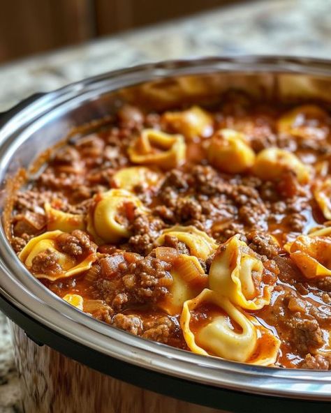 One of my fave recipes to make on busy days! Comes together quick and tastes great! Cheesy Beef Tortellini, Beef Tortellini, Tortellini Recipes, Slow Cooker Pasta, Beef Casserole Recipes, Corn Casserole, Pasta Dinner Recipes, Crockpot Dishes, Cheese Tortellini