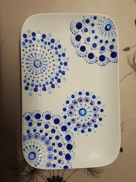 Polka Dot Pottery Ideas, Pottery Painting Dots, Creative Space Keramik Ideas, Plate Painting Ideas Diy, Creative Space Keramik, Pottery Painting Ideas Easy, Paint A Pot, Clay Cafe, Ceramic Cafe