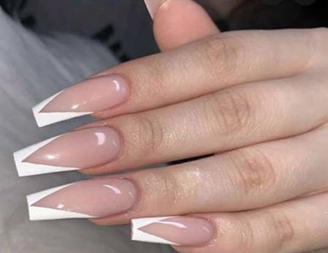 French Tip Triangle, French Acrylic Nail Designs, Triangle Nail Art, Square Gel Nails, Triangle Nails, French Tip Acrylic Nails, French Acrylic Nails, French Nail Designs, Tip Nails