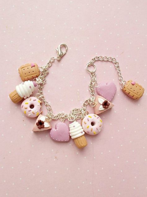 Donut Bracelet, Valentines Cookie, Charm Bracelets For Girls, Mothers Day Gift Ideas, Bracelet For Girls, طابع بريدي, Clay Keychain, Ideas Jewelry, Tanah Liat