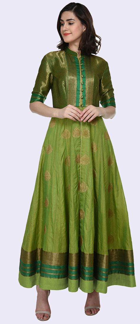 Long Gown Design, Sari Dress, Saree Gown, Long Gown Dress, Long Dress Design, Indian Gowns Dresses, Indian Bridal Wear, Kurti Designs Party Wear, Kurta Designs Women