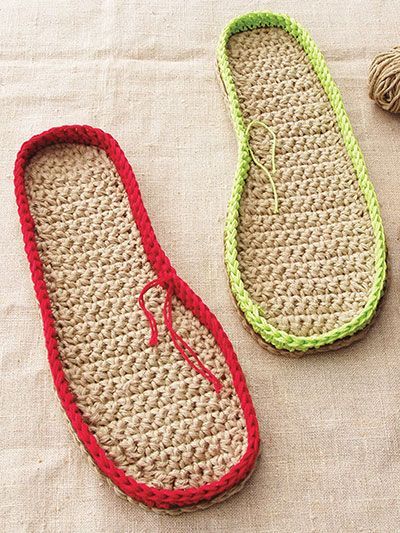 Learn to Make Crochet Soles Pattern Crochet Sole, Pearl Slippers, Sandal Kulit, Crocheted Slippers, Annie's Crochet, Crochet Slippers Free Pattern, Crochet Shoes Pattern, Crochet Slipper Pattern, Crochet Boots