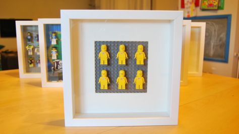 lego wall art Diy Lego Wall, Lego Bathroom, Lego Wall Art, Lego Diy Crafts, Lego Hacks, Minifigure Display, Lego Minifigure Display, Lego Frame, Lego Wall