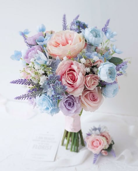 Lemongrass Wedding on Instagram: “pink & blue & purple  #flower #florist #flowershop #bouquet #bridebouquet #handtied #wedding #lemongrasswedding #花店 #花藝師 #花 #花球訂造…” Pink Purple Wedding, Blue Purple Wedding, Purple Flower Bouquet, Blue Flowers Bouquet, Pink Flower Bouquet, Pastel Wedding Flowers, Blue Wedding Bouquet, Pink Wedding Theme, Wedding Bouquets Pink